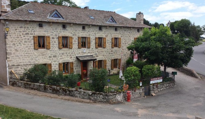 La Pierre Trouée Chambre d'Hôtes