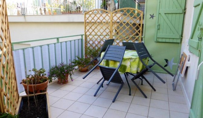 Appartement de 2 chambres a Agde a 50 m de la plage avec piscine partagee et terrasse amenagee