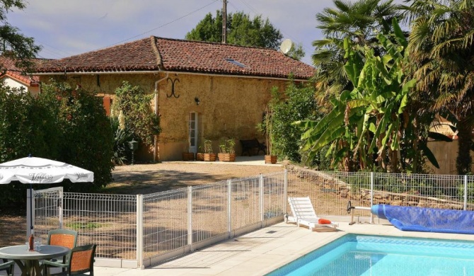Family friendly villa with private swimming pool trampoline and table tennis