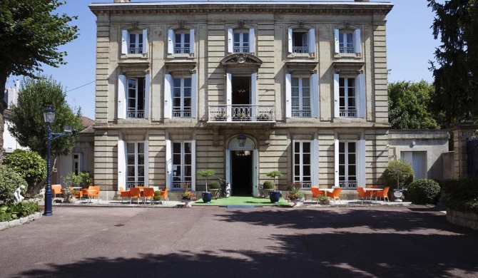 Hôtel Château des Jacobins