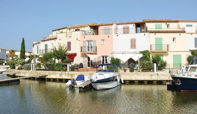 Holiday Home Aigues-Mortes with Hot Tub I